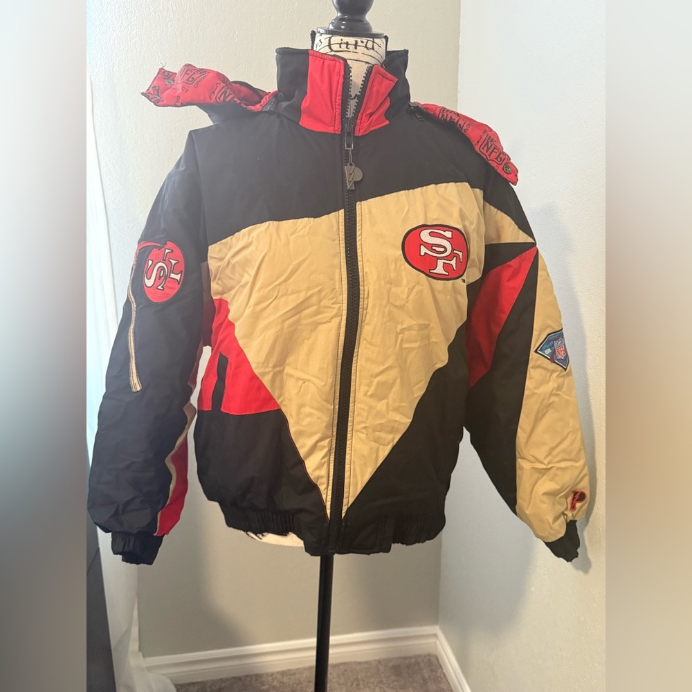 San Francisco 49’s NFL Puffer Jacket | Pro-Player by Daniel Young
